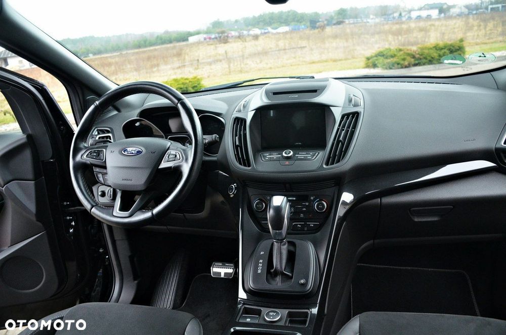 Ford Kuga - 26