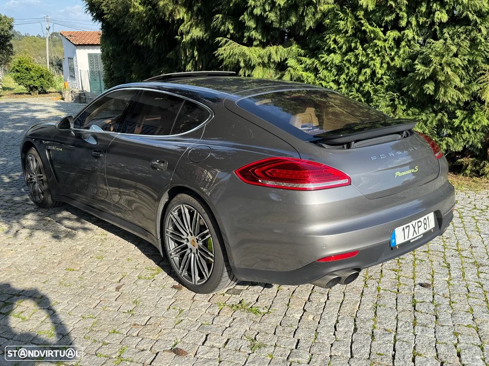 Porsche Panamera S E-Hybrid - 4