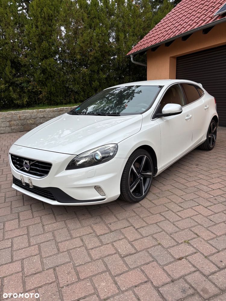Volvo V40 D3 RDesign - 1
