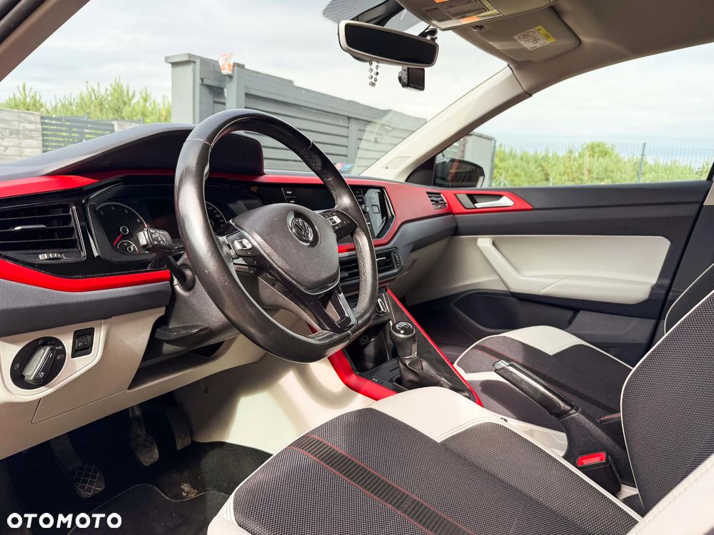 Volkswagen Polo 1.0 TSI Beats - 4