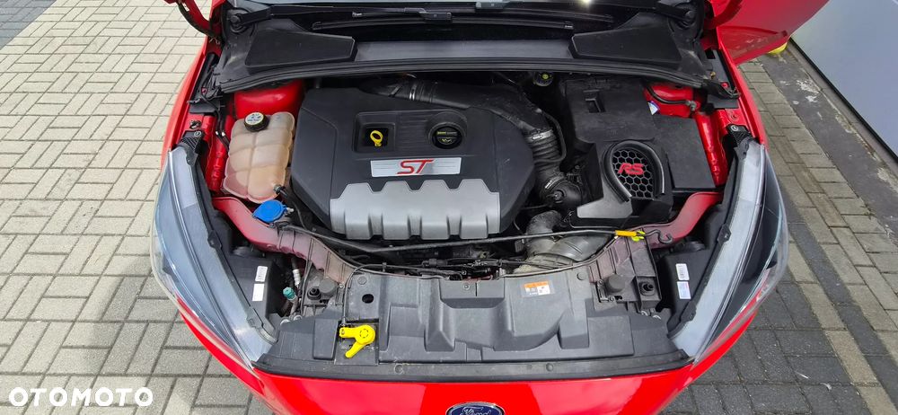 Ford Focus 2.0 EcoBoost ST mit Leder-Exclusiv-Paket - 32
