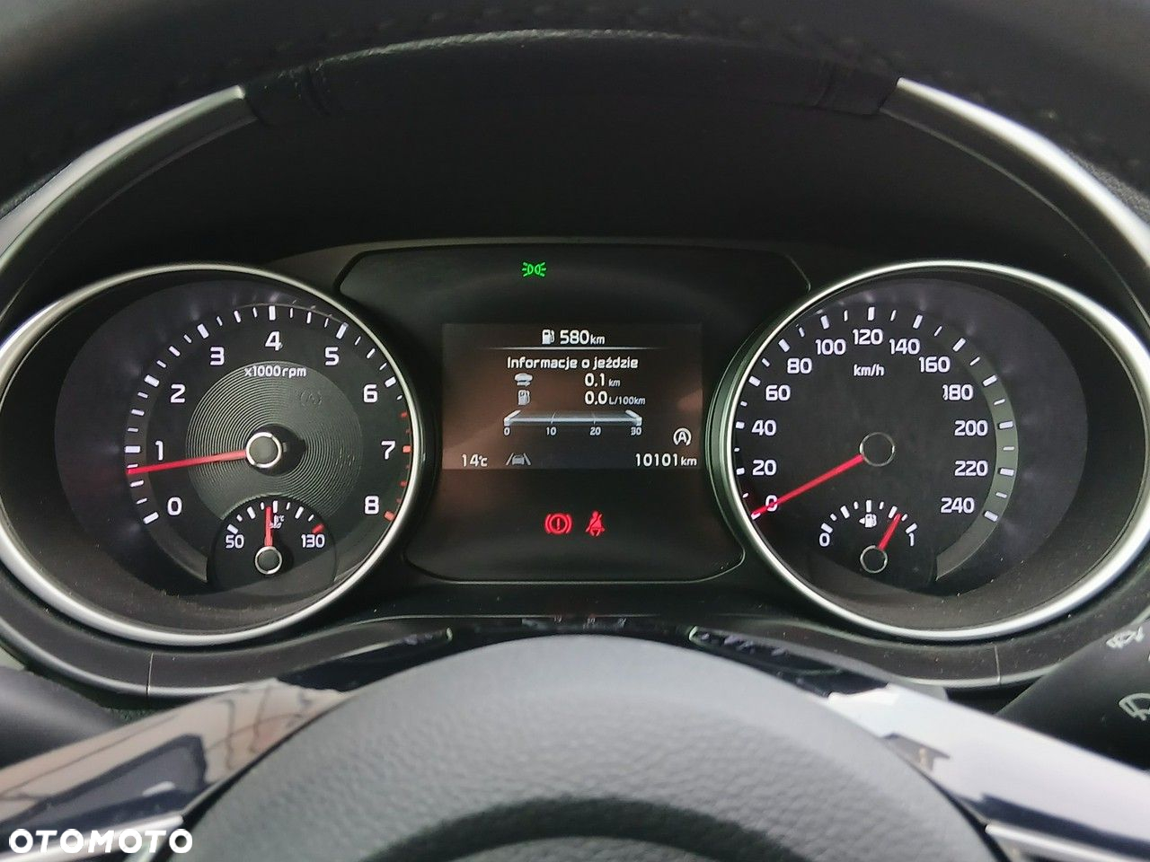 Kia Ceed - 24