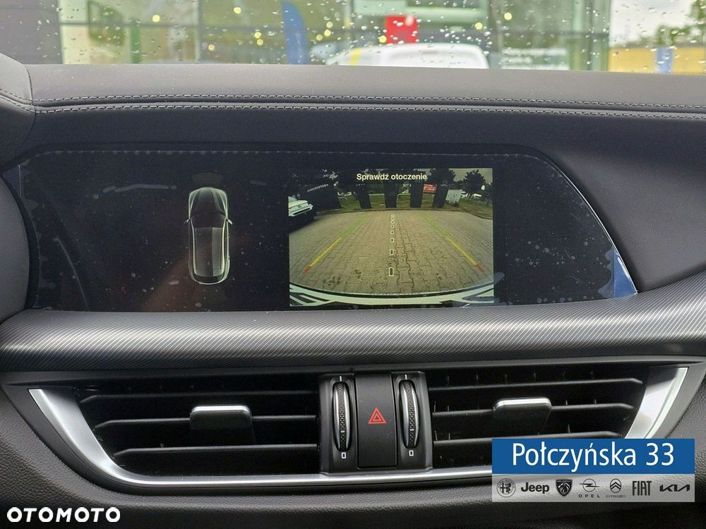 Alfa Romeo Stelvio - 21