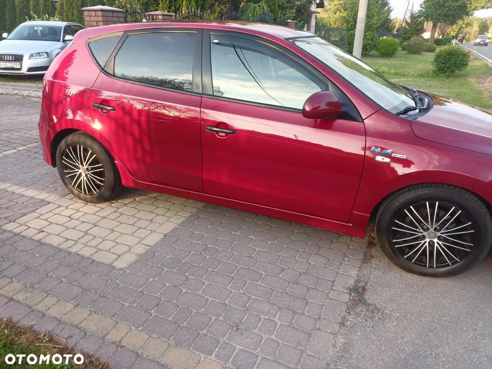 Hyundai i30 1.4 Classic + - 19