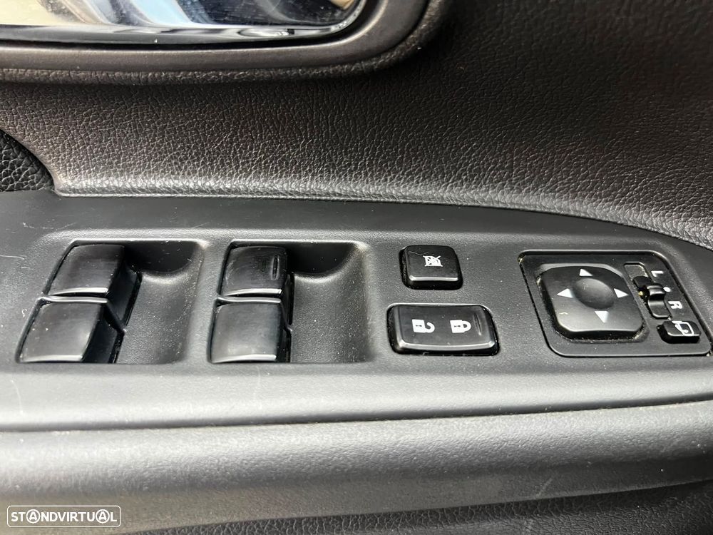 Mitsubishi Outlander 2.2 DI-D Intense+ - 33
