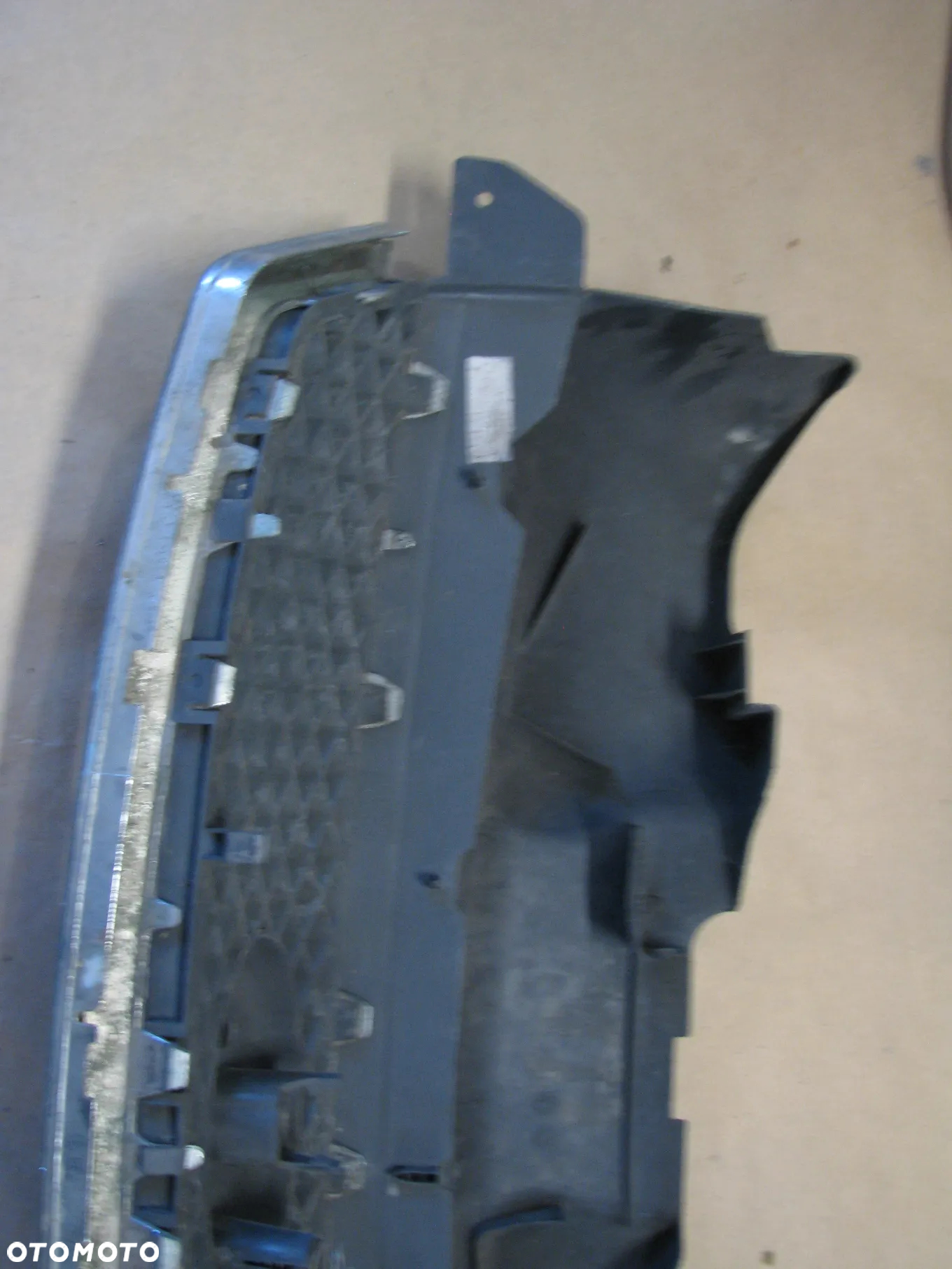 ATRAPA GRILL FORD FOCUS MK2 - 12