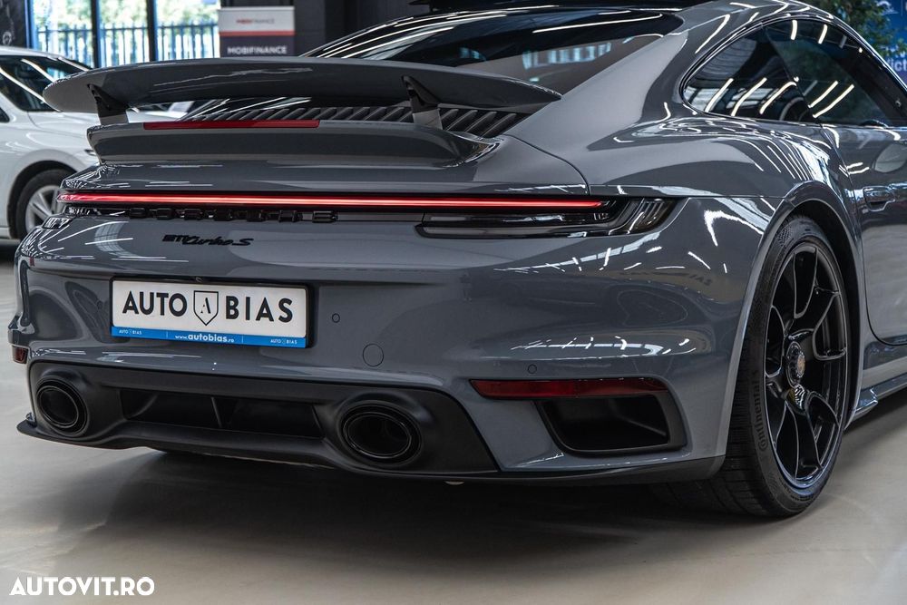 Porsche 911-TURBO-S - 14