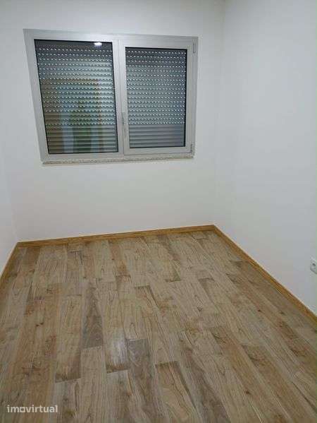 Aluga-se casa T2 Nova - Grande imagem: 5/8