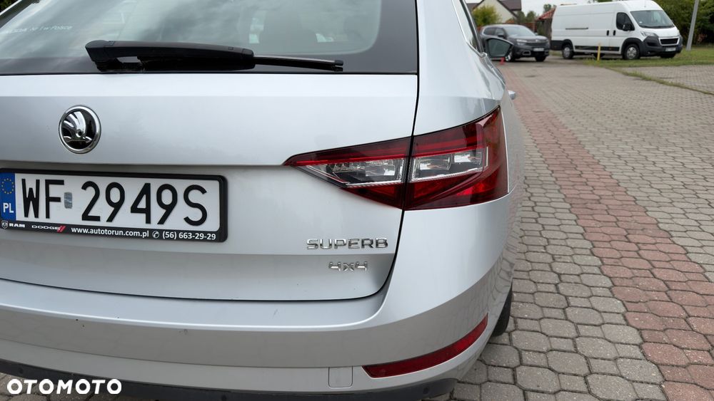 Skoda Superb 2.0 TSI 4x4 Ambition DSG - 2