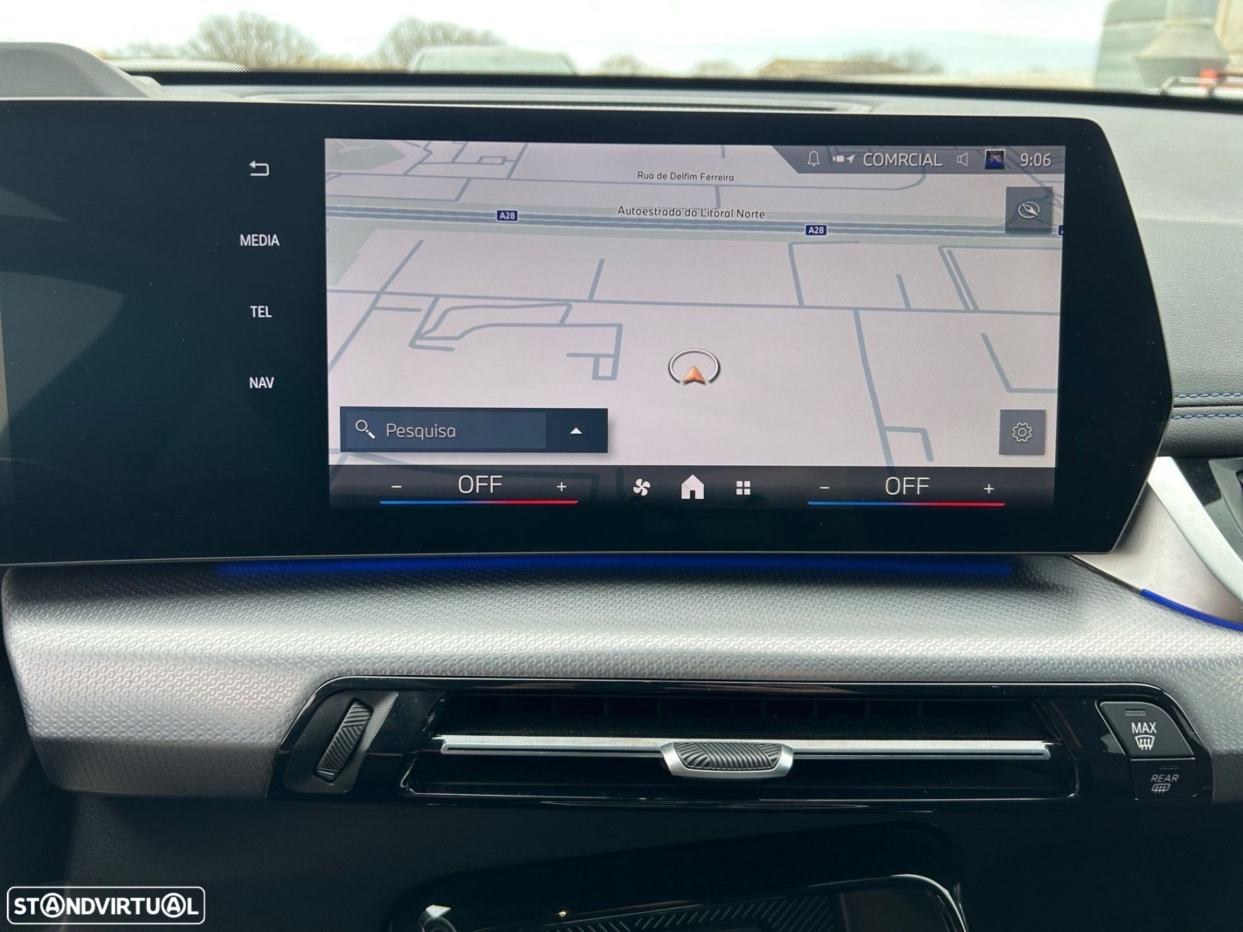 BMW iX1 eDrive20 Pack Desportivo M - 10