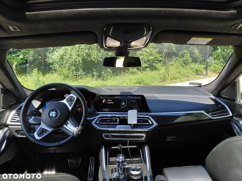 BMW X6 M50i - 8