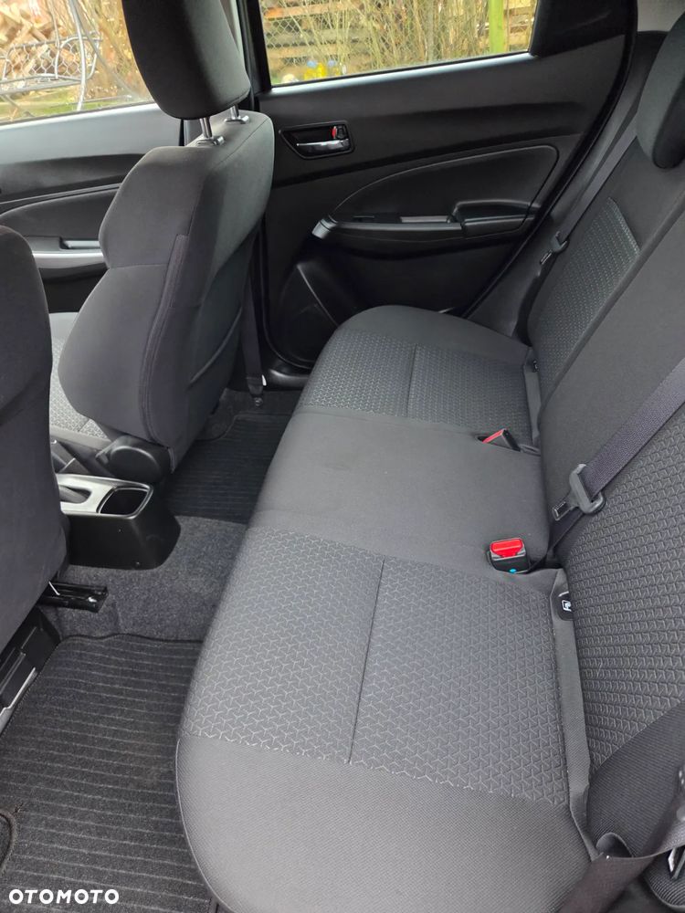 Suzuki Swift 1.2 Dualjet SHVS Premium Plus - 9