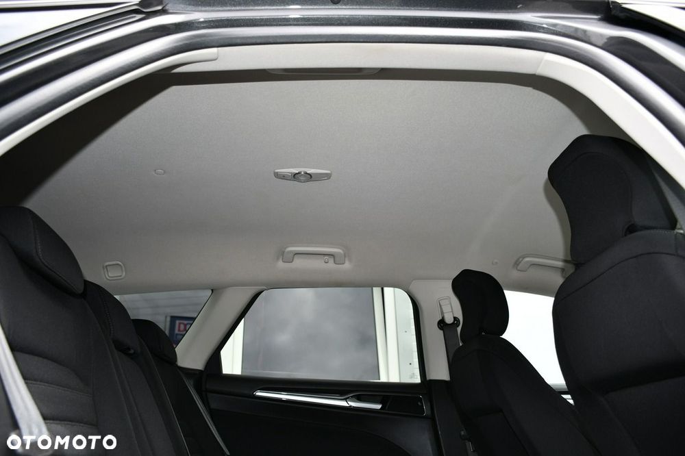 Ford Mondeo - 29