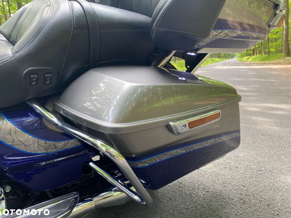 Harley-Davidson Touring Ultra Limited - 20