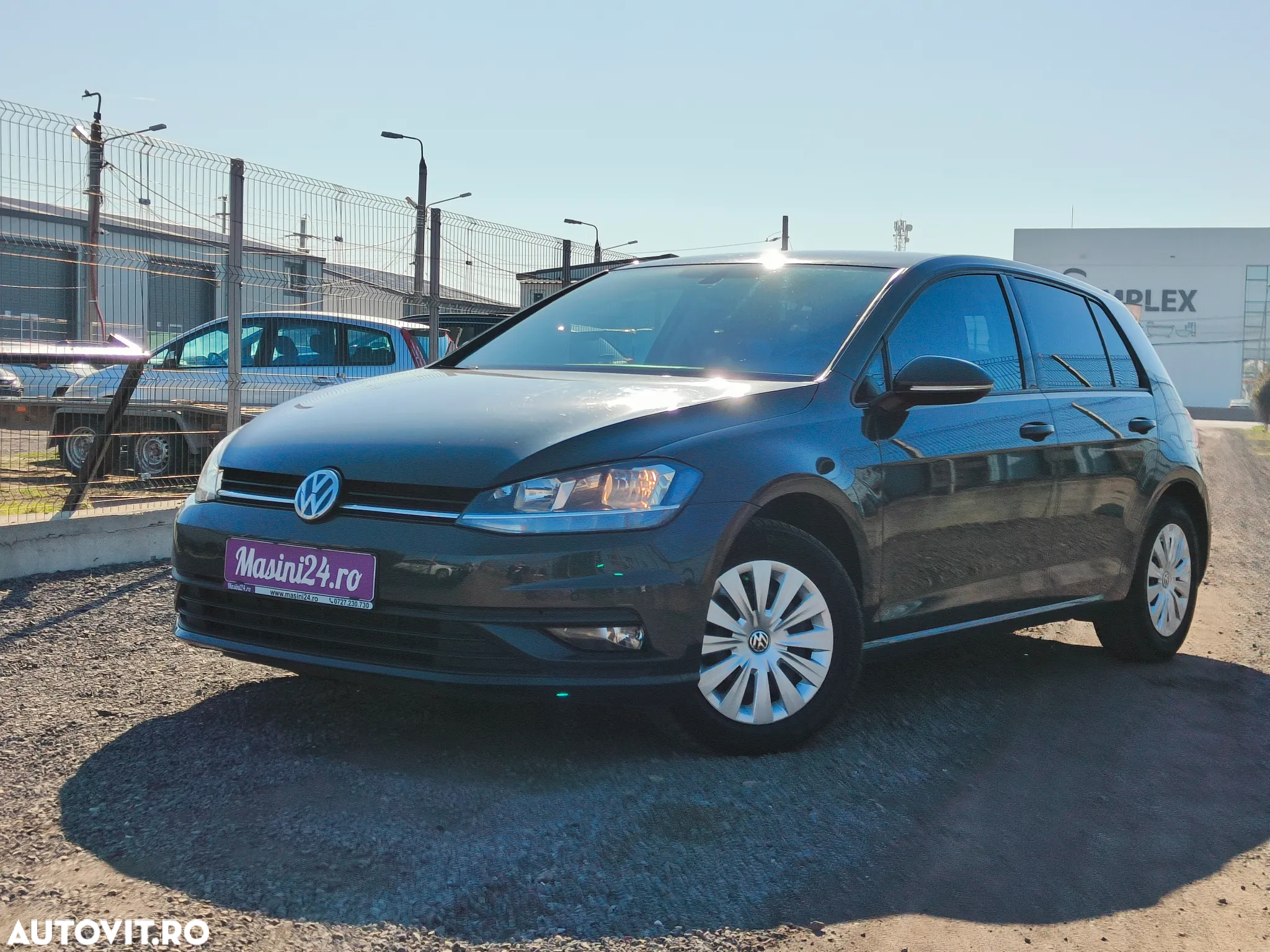 Volkswagen Golf 1.0 TSI Comfortline - 2