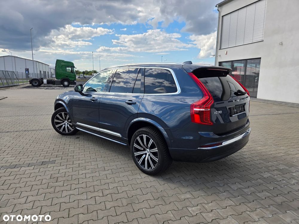 Volvo XC 90 B5 D AWD Plus Bright - 17