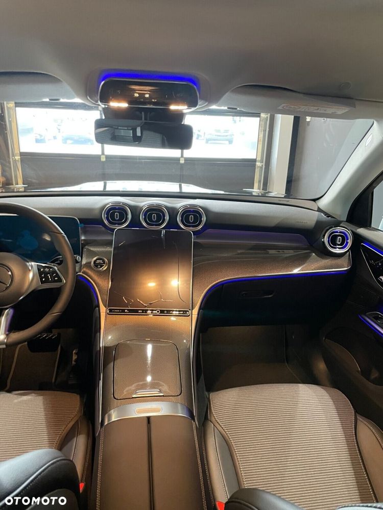 Mercedes-Benz GLC - 9