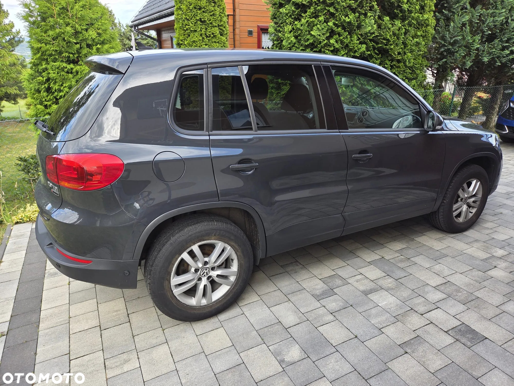 Volkswagen Tiguan - 2