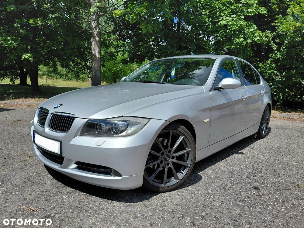 BMW Seria 3 325i - 1