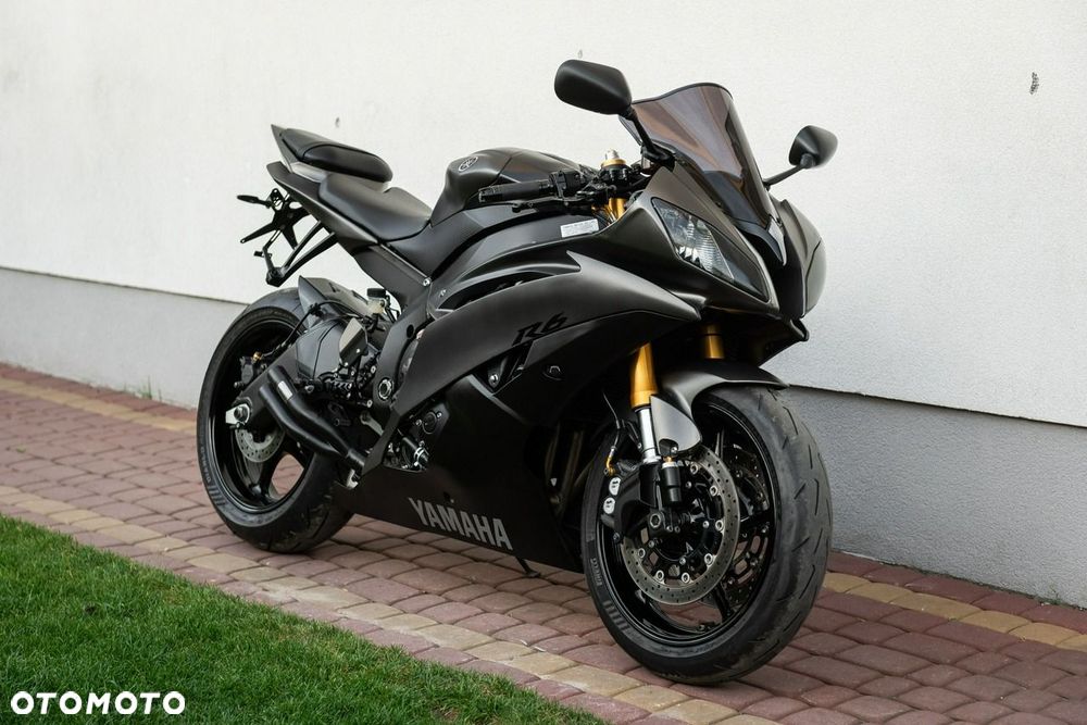 Yamaha R6 - 1