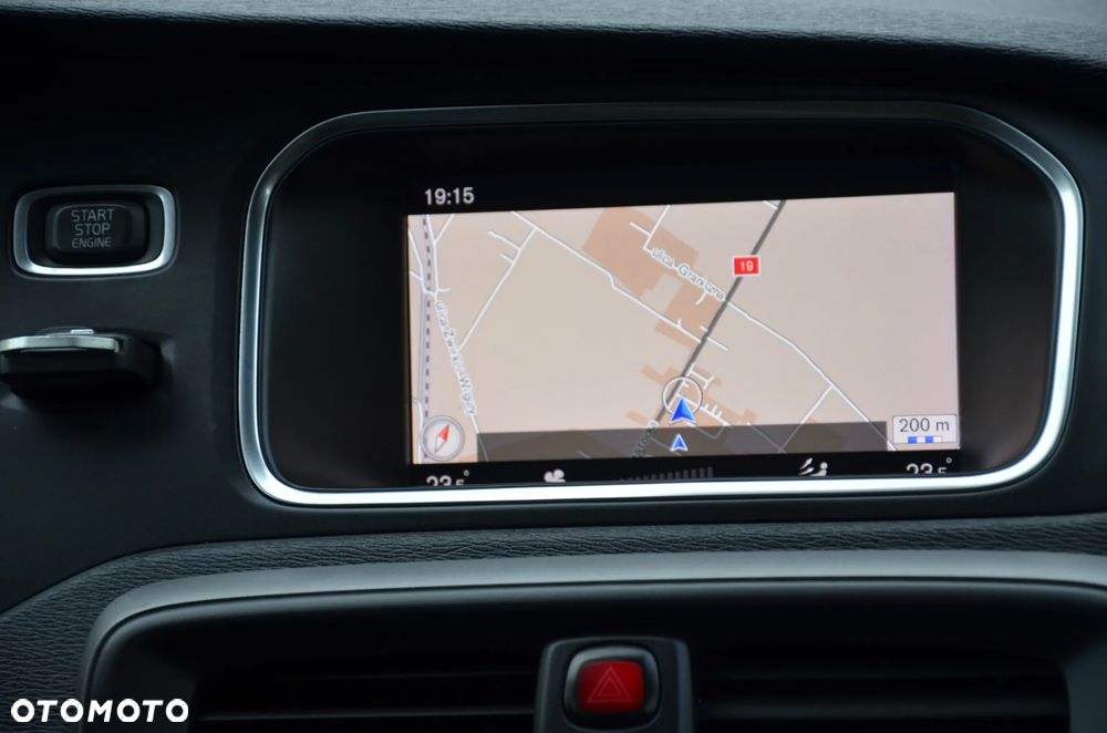 Volvo V40 D2 Kinetic - 26