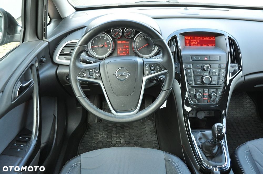 Opel Astra 1.6 - 19
