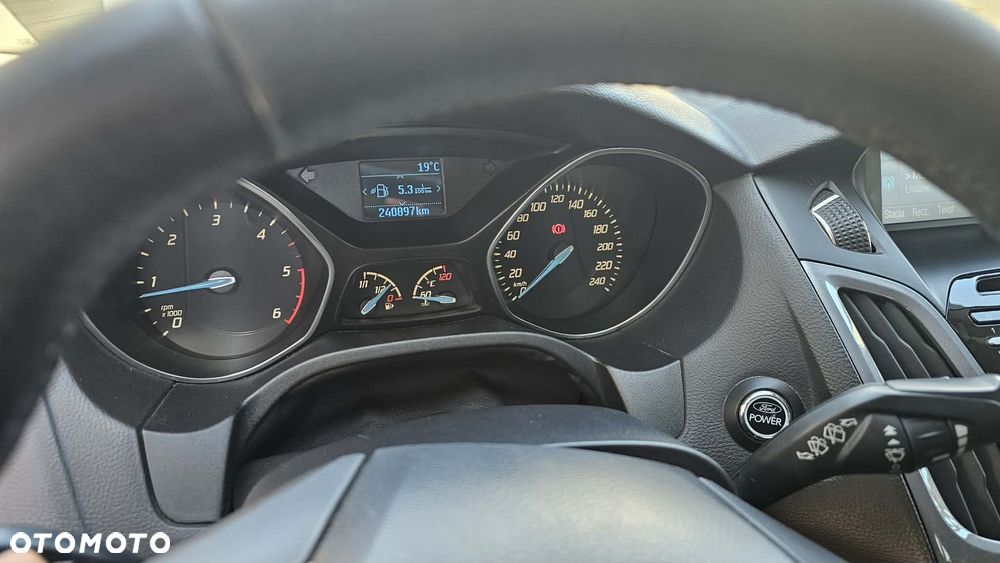 Ford Focus 1.6 TDCi DPF Titanium - 13