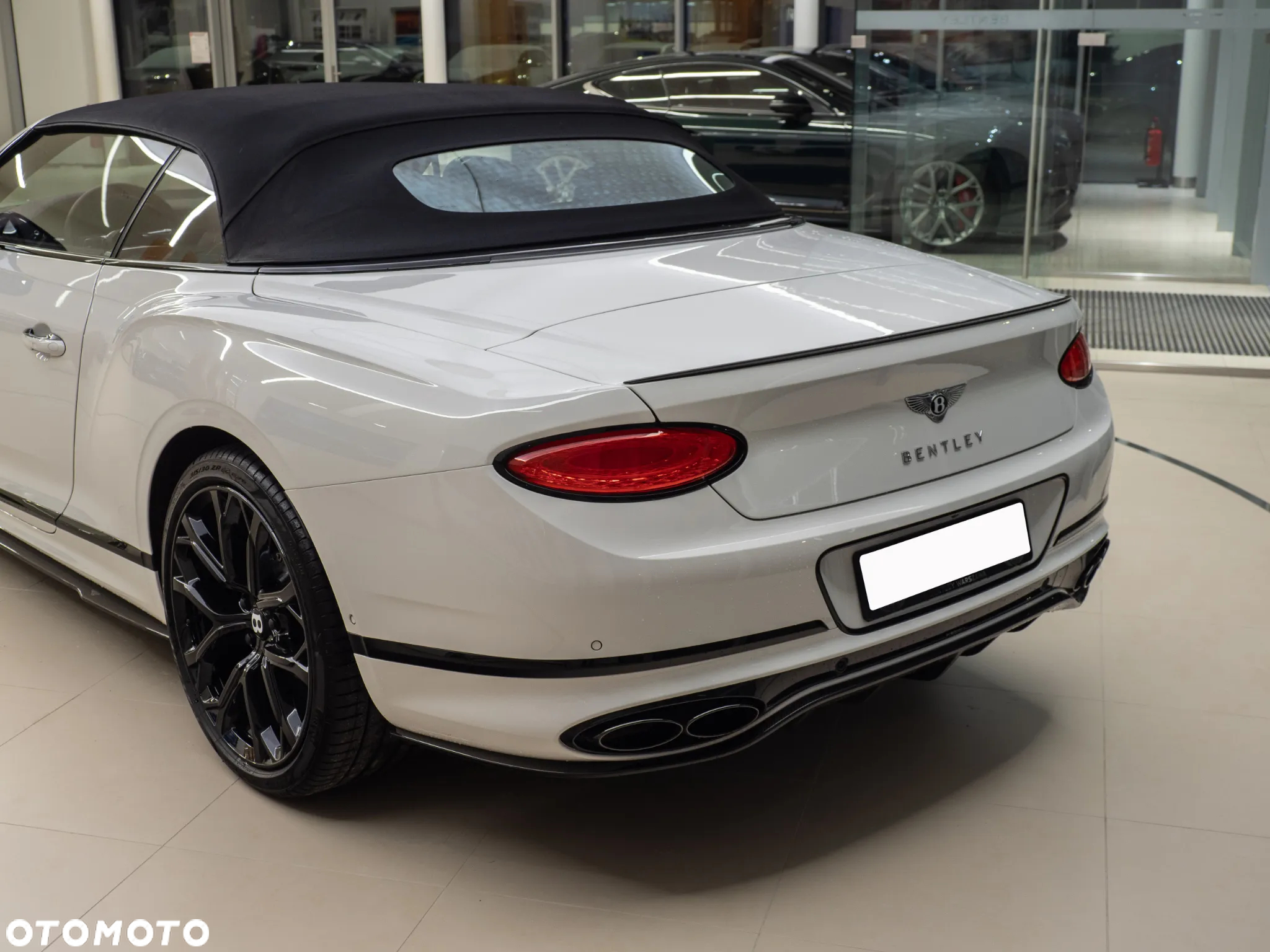 Bentley Continental GT V8 S - 14