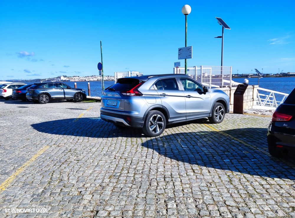 Mitsubishi Eclipse Cross 2.4 PHEV eMotion - 4