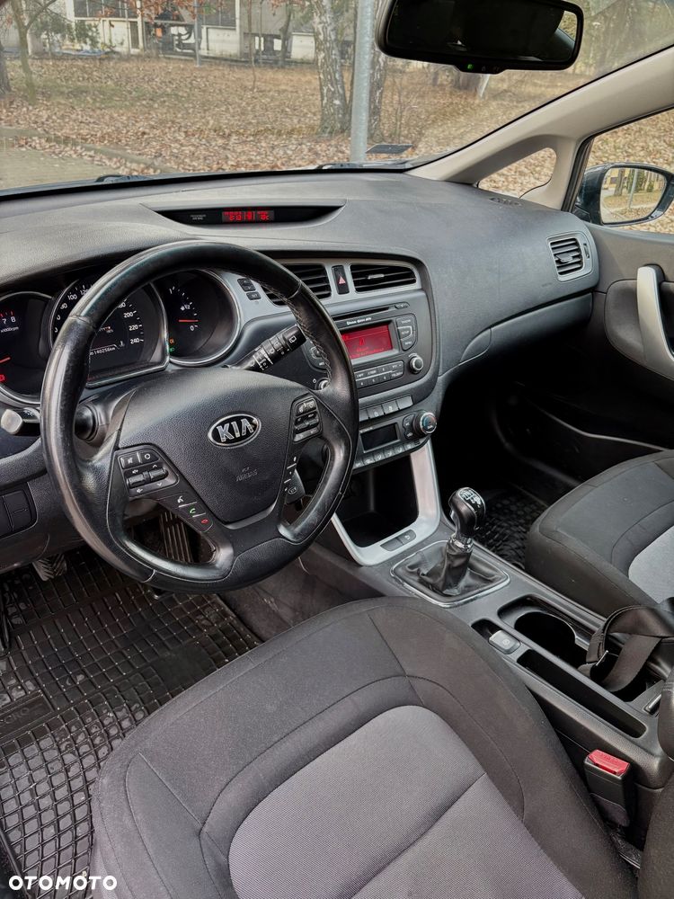 Kia Ceed 1.6 GDI Business Line - 9