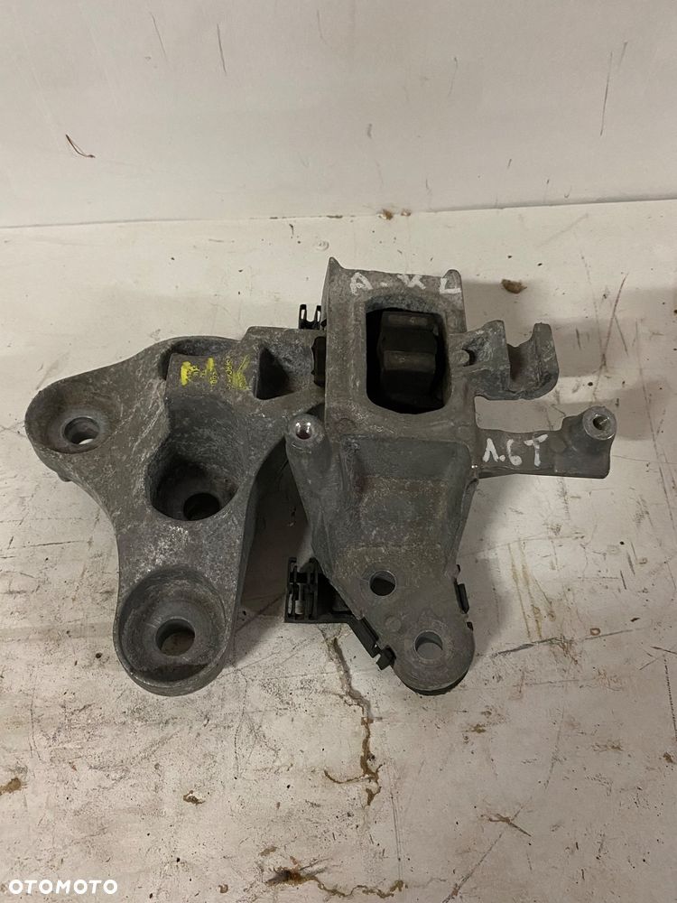 Opel Astra K łapa lewa 1.6T - 1