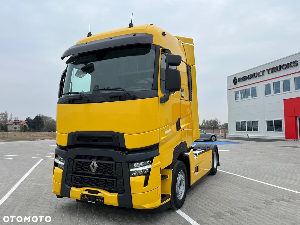 Renault THIGH520 T520 High Sleeper - 1