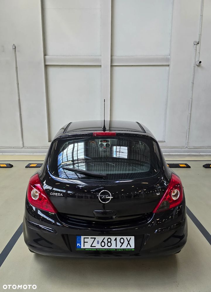 Opel Corsa 1.2 16V Sport - 26