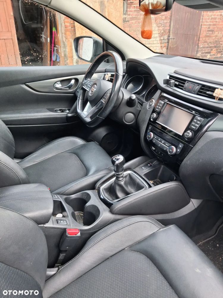 Nissan Qashqai 1.5 dCi TEKNA+ - 8
