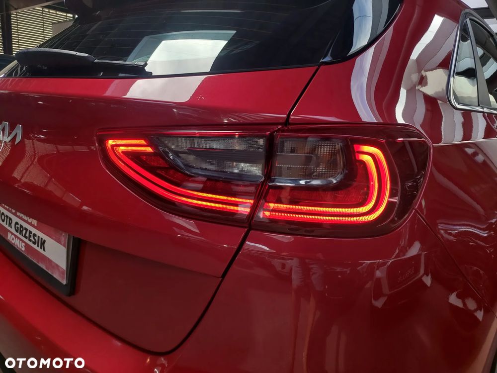Kia Ceed - 8