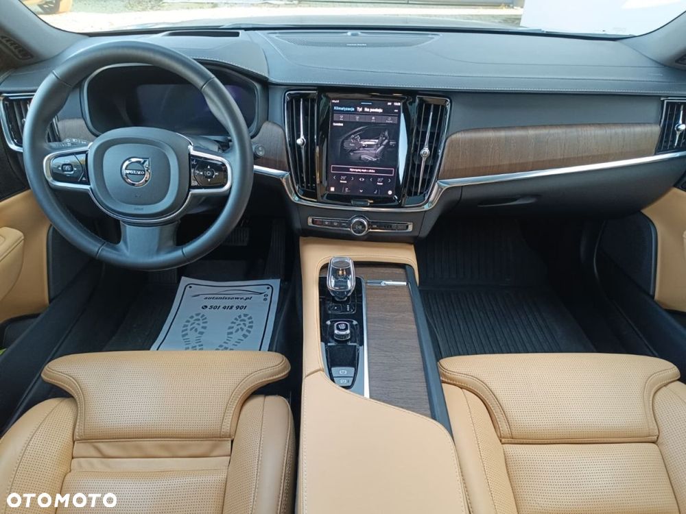 Volvo V90 Cross Country - 21