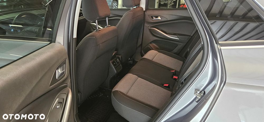 Opel Grandland 1.2 T Business Edition S&S - 9