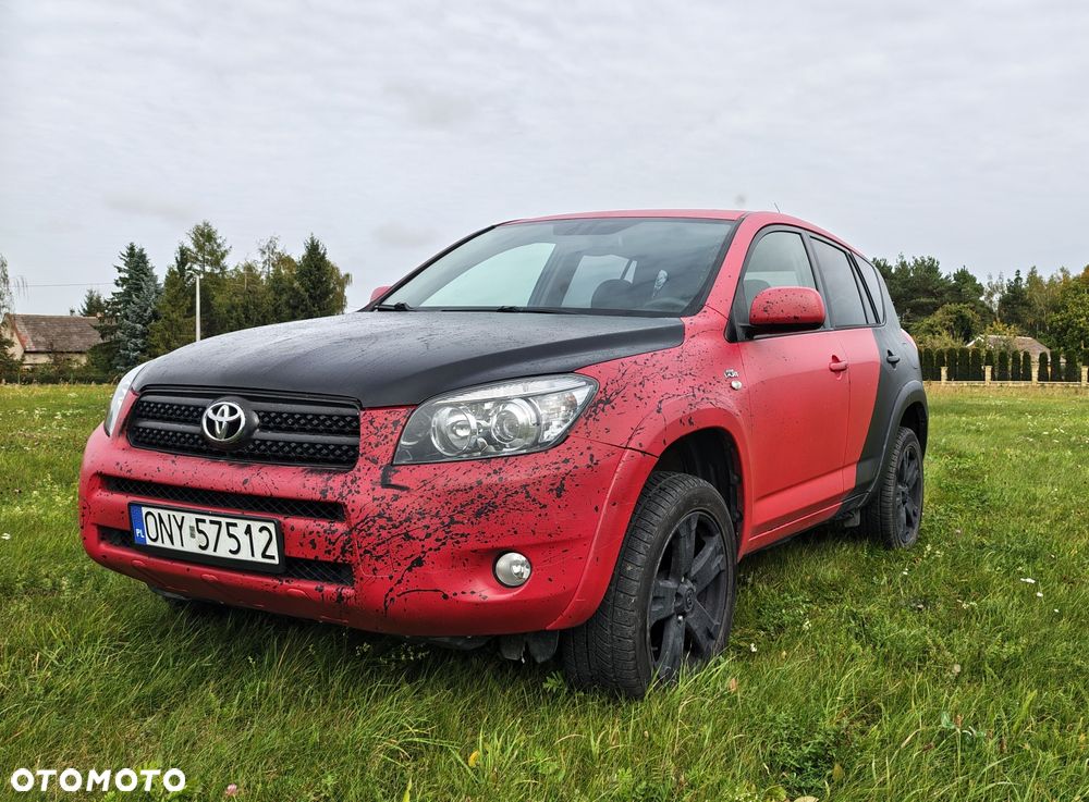 Toyota RAV4 - 1