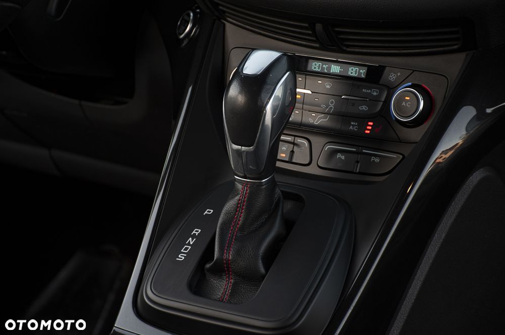 Ford Kuga 2.0 TDCi 4x4 ST-Line - 18