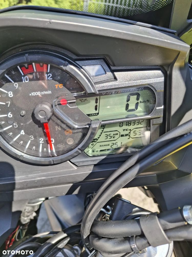 Suzuki V-STROM - 4