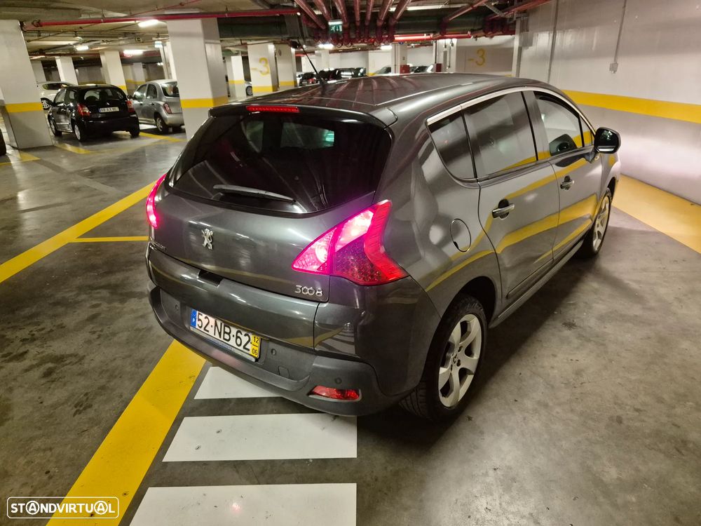 Peugeot 3008 1.6 HDi Active - 10