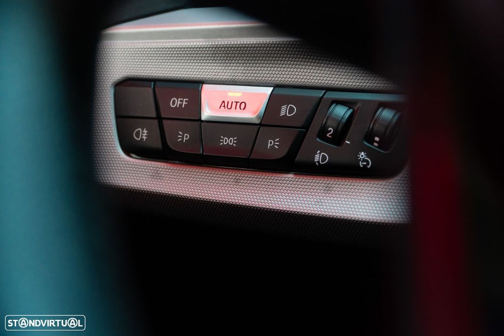 BMW 116 d Aut. Advantage - 12