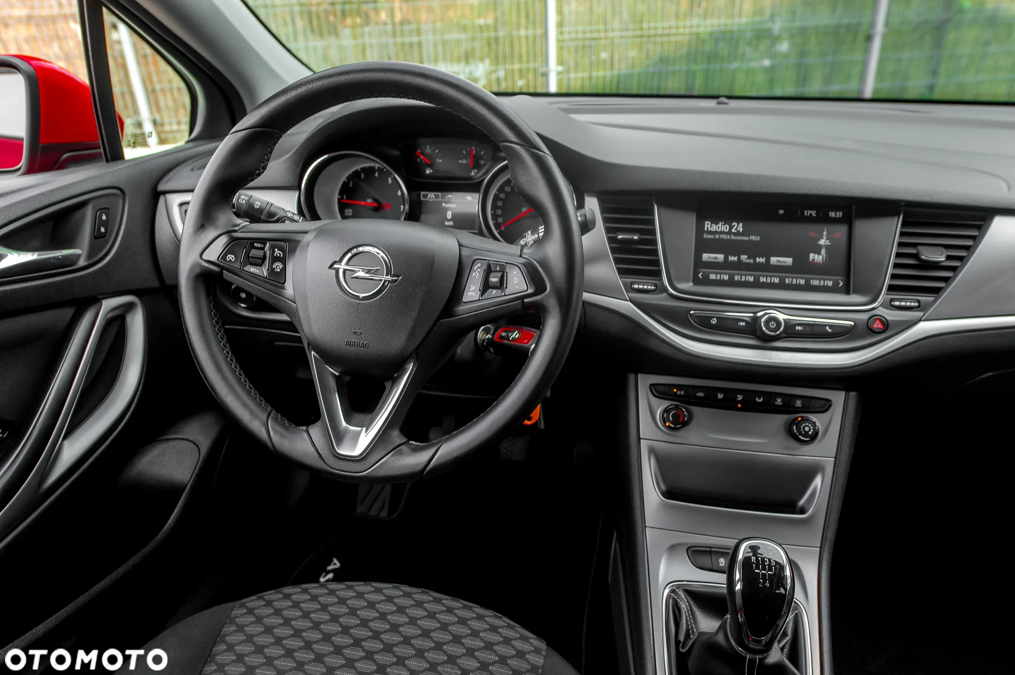 Opel Astra - 25