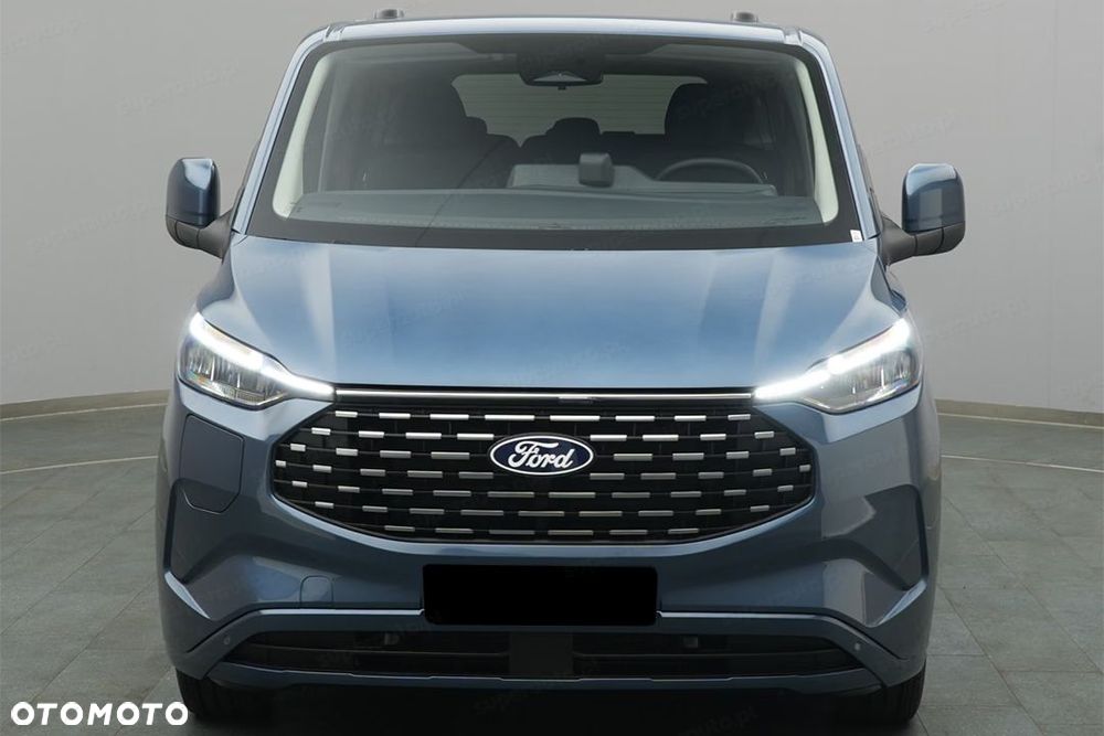 Ford Tourneo Custom 2026 photo 3