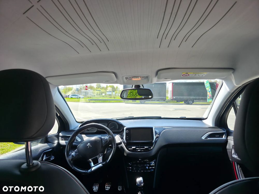 Peugeot 2008 BlueHDi FAP 120 STOP & START GT-Line Edition - 4