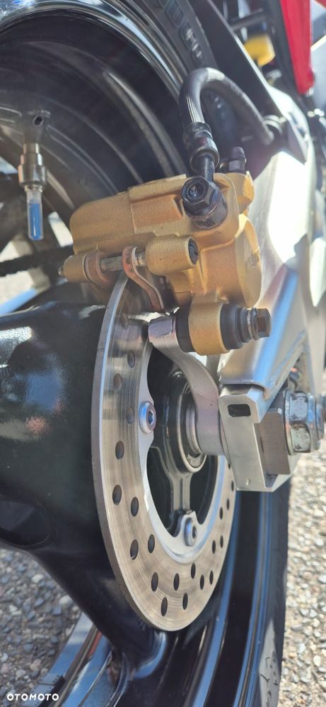 Honda CBR - 9