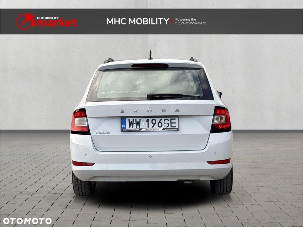 Skoda Fabia 1.0 TSI Ambition - 4