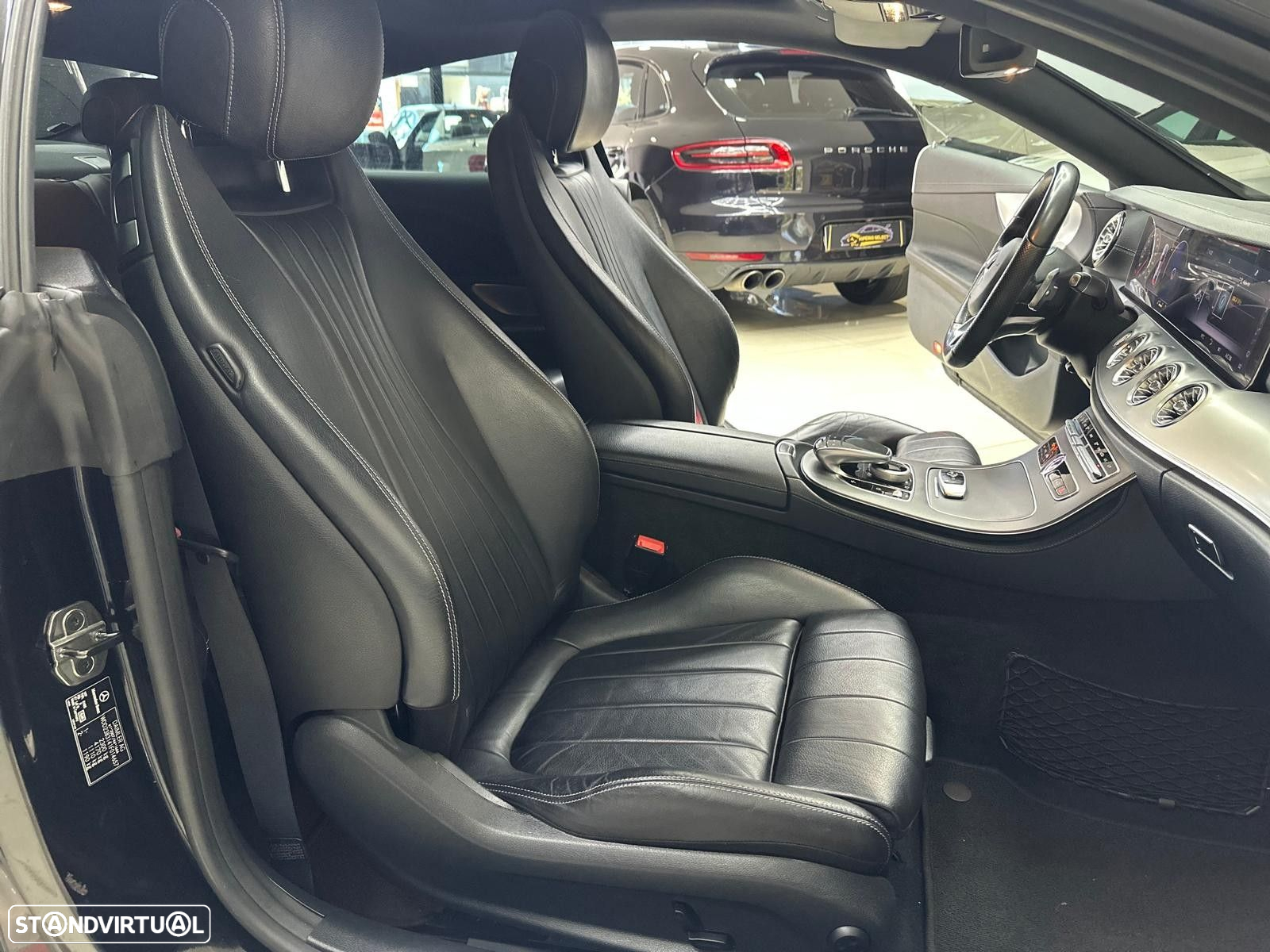 Mercedes-Benz E 220 d AMG Line - 25
