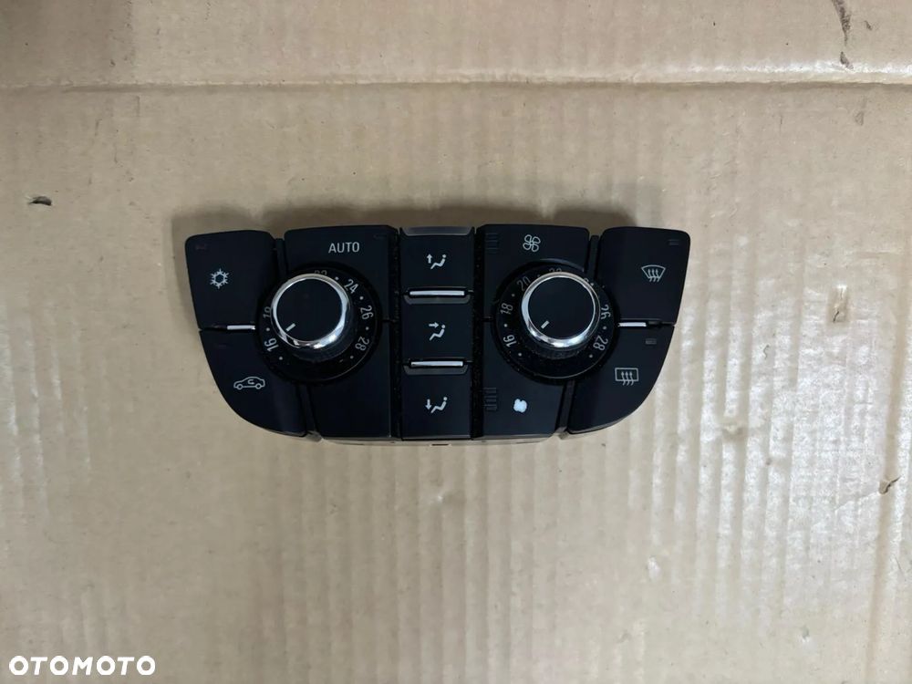 OPEL MERIVA B ASTRA J PANEL NAWIEWU KLIMATYZACJI 13343707 EUROPA - 1