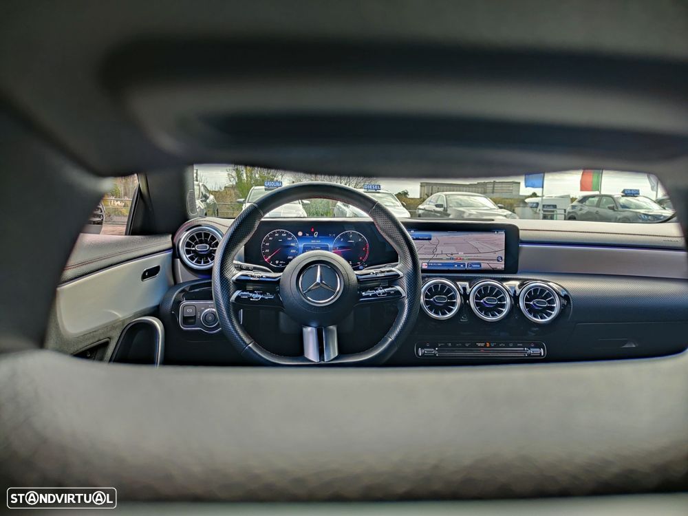 Mercedes-Benz CLA 180 d Shooting Brake AMG Line Aut. - 37